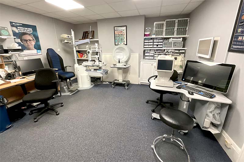 High Tech Consulting Room