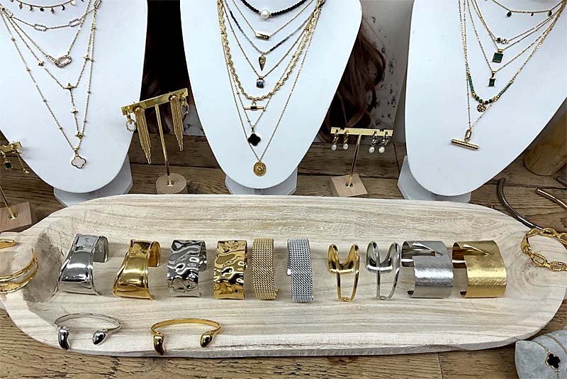 Selection of Jewellery