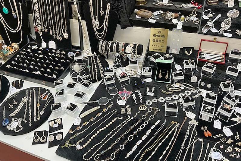 Vintage Siver & Costume Jewellery