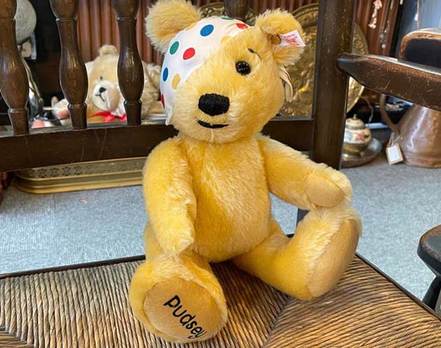 Gilbeys Antiques & Collectables