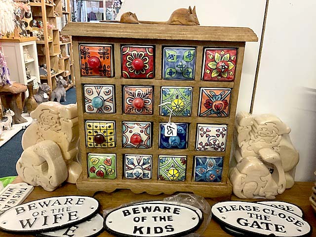 Pretty Unusual Gifts PUG