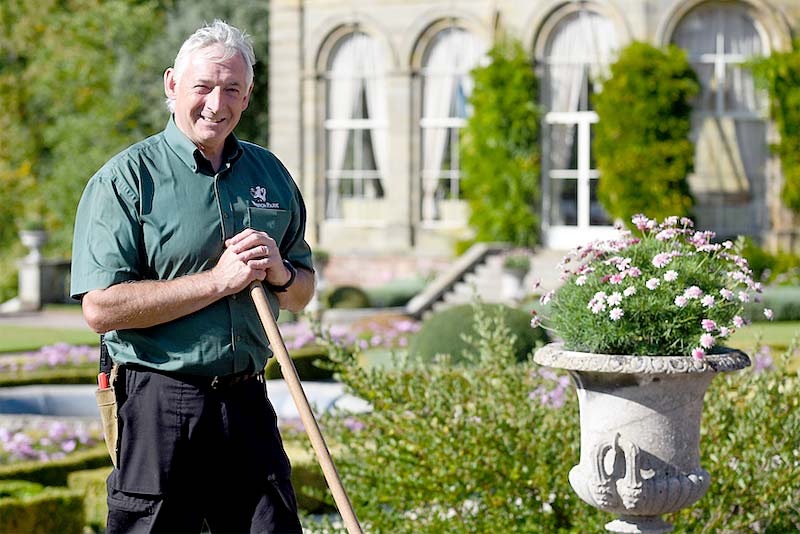 martin gee head gardener at weston park