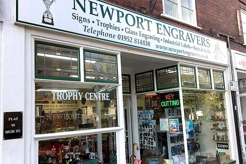 outside of old newport engravers shop