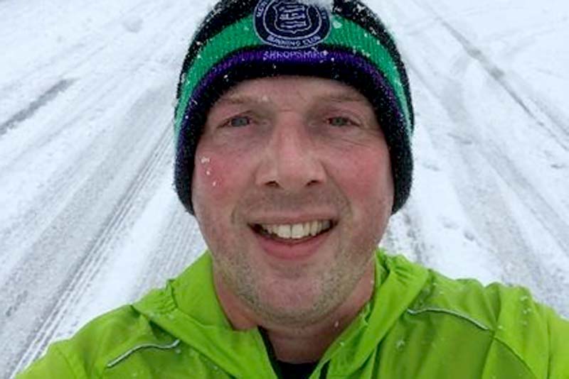 oliver stokes running in the snow