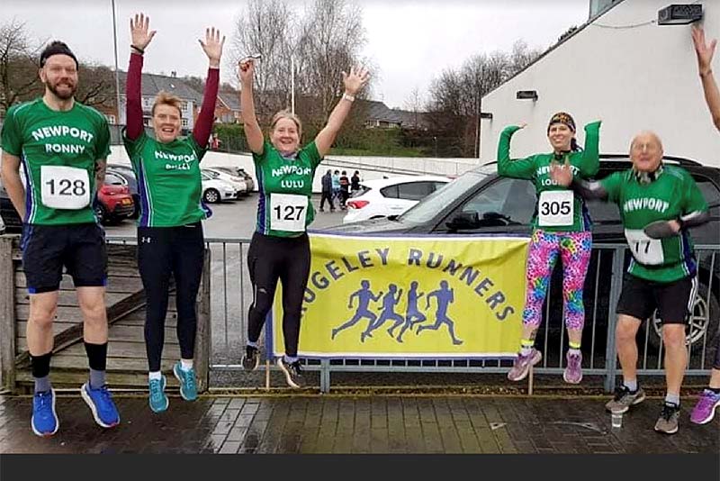 runners celebrate at end of run