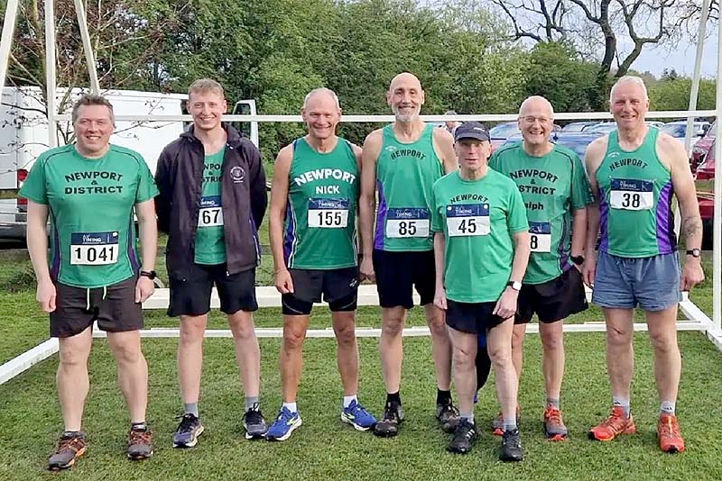 newport runners line up at barlaston