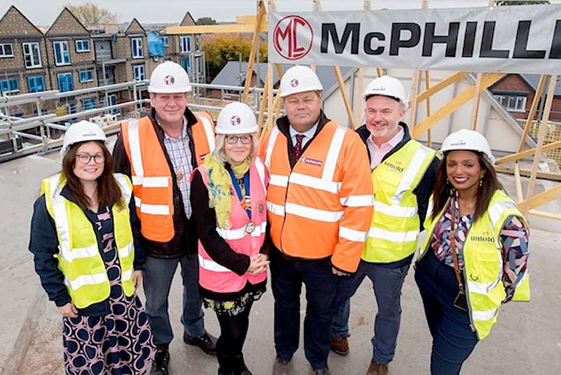 Deputy Mayor Councillor Harper at topping out
